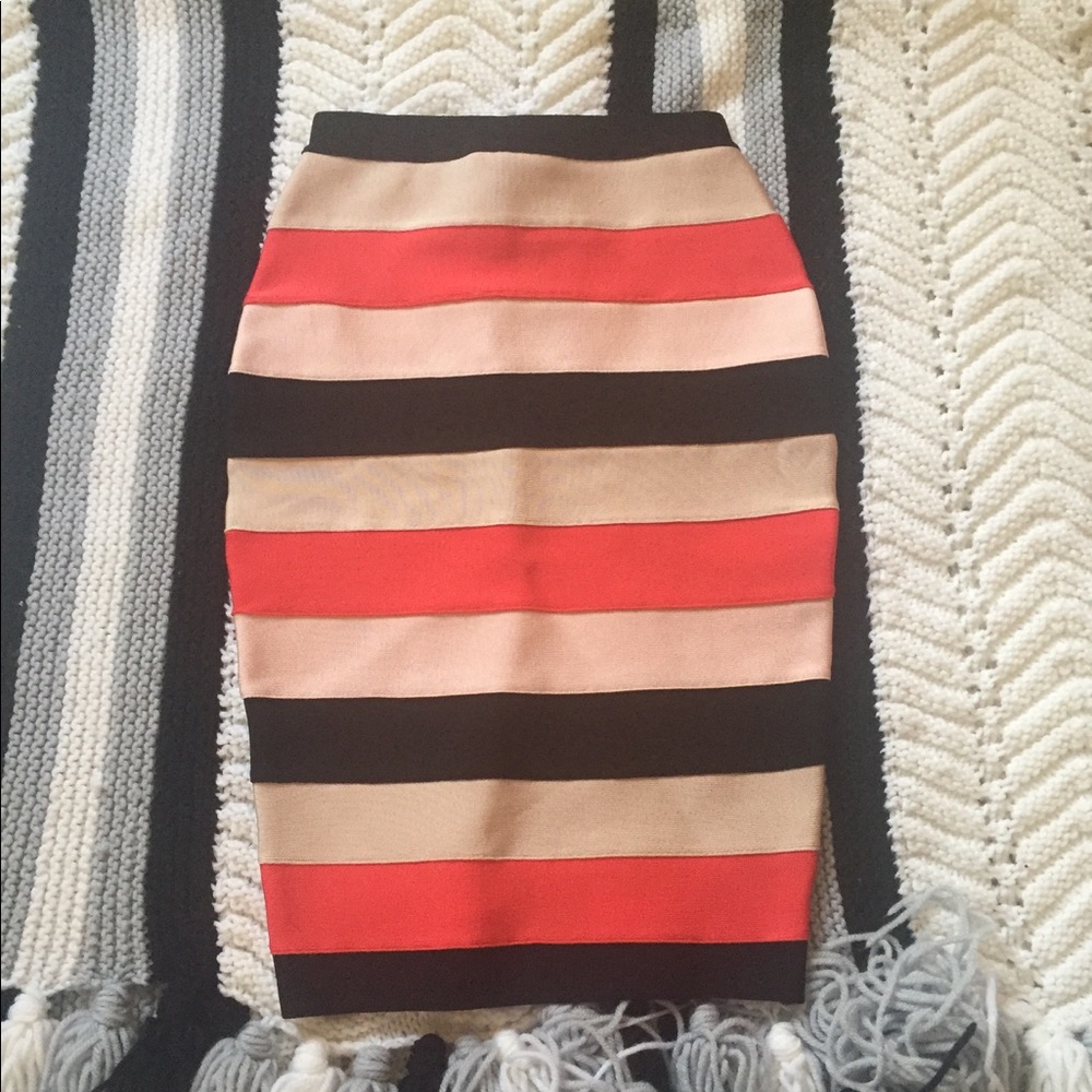 Bebe skirt